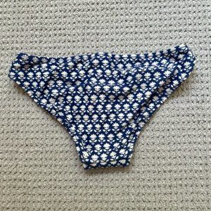J.Crew HIPSTER FULL-COVERAGE BIKINI BOTTOM IN BLUE STAMP FLORAL - Small